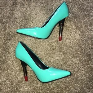 Patent sea blue/green pointy heels